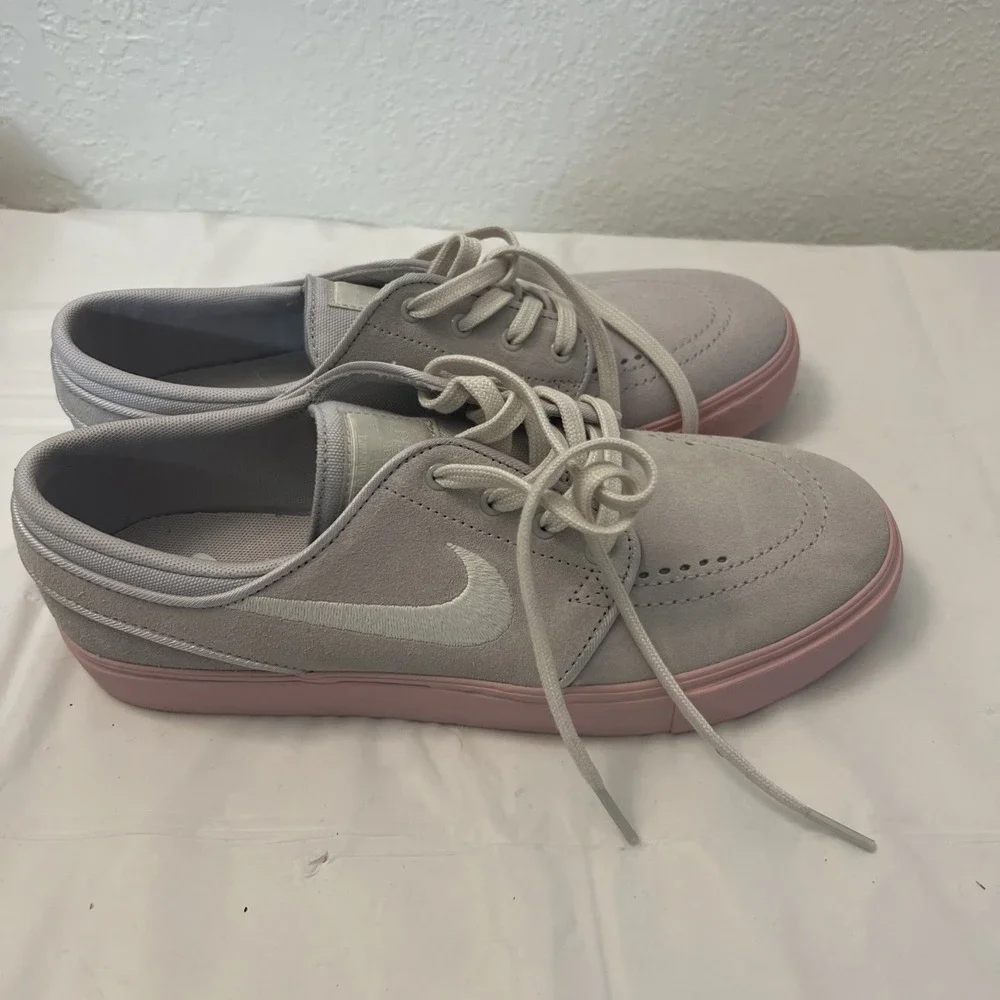 Nike SB Zoom Stefan Janoski Size 7Y Womens 9 Suede Bubblegum Pink 525104 020 NEW